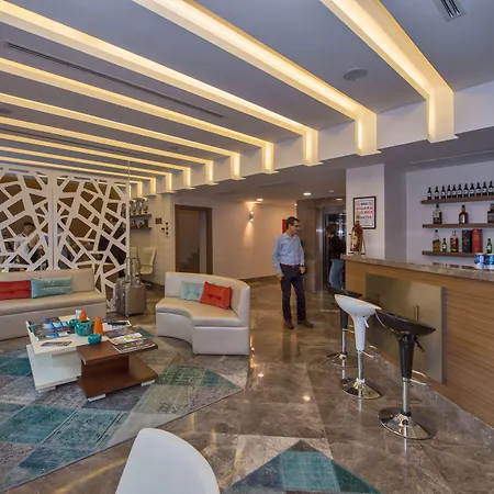 إنتل إسطنبول 4*